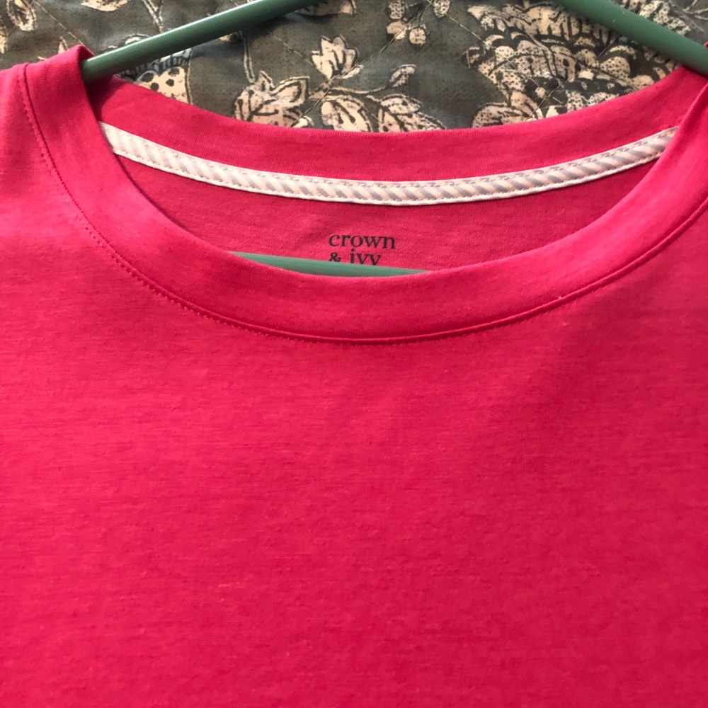 Crown & Ivy Pink Ruffle Sleeve Top NWOT - Picture 5 of 9